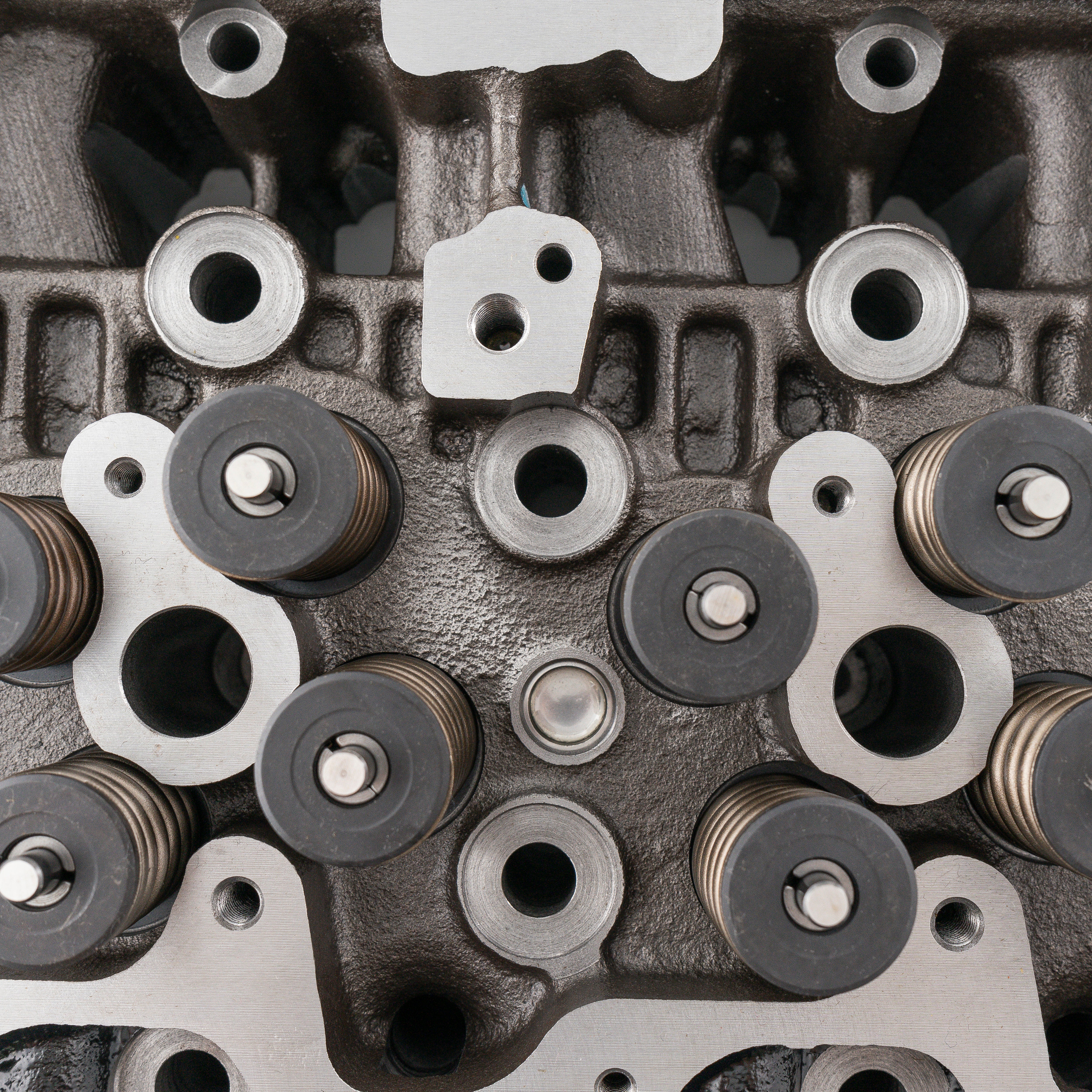 2004.5-2010 GM 6.6L Duramax CNC Ported Cast Iron Cylinder Head (One Head) LLY/LBZ/LMM
