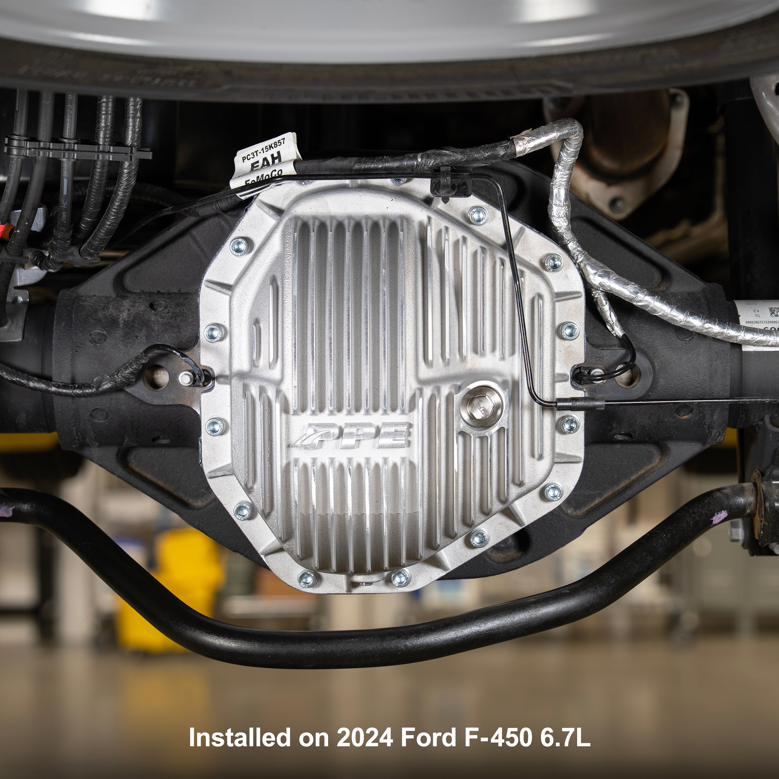 2023-2025 Ford Super Duty F450/550/600 DANA M315 Heavy-Duty Cast-Aluminum Rear Differential Cover