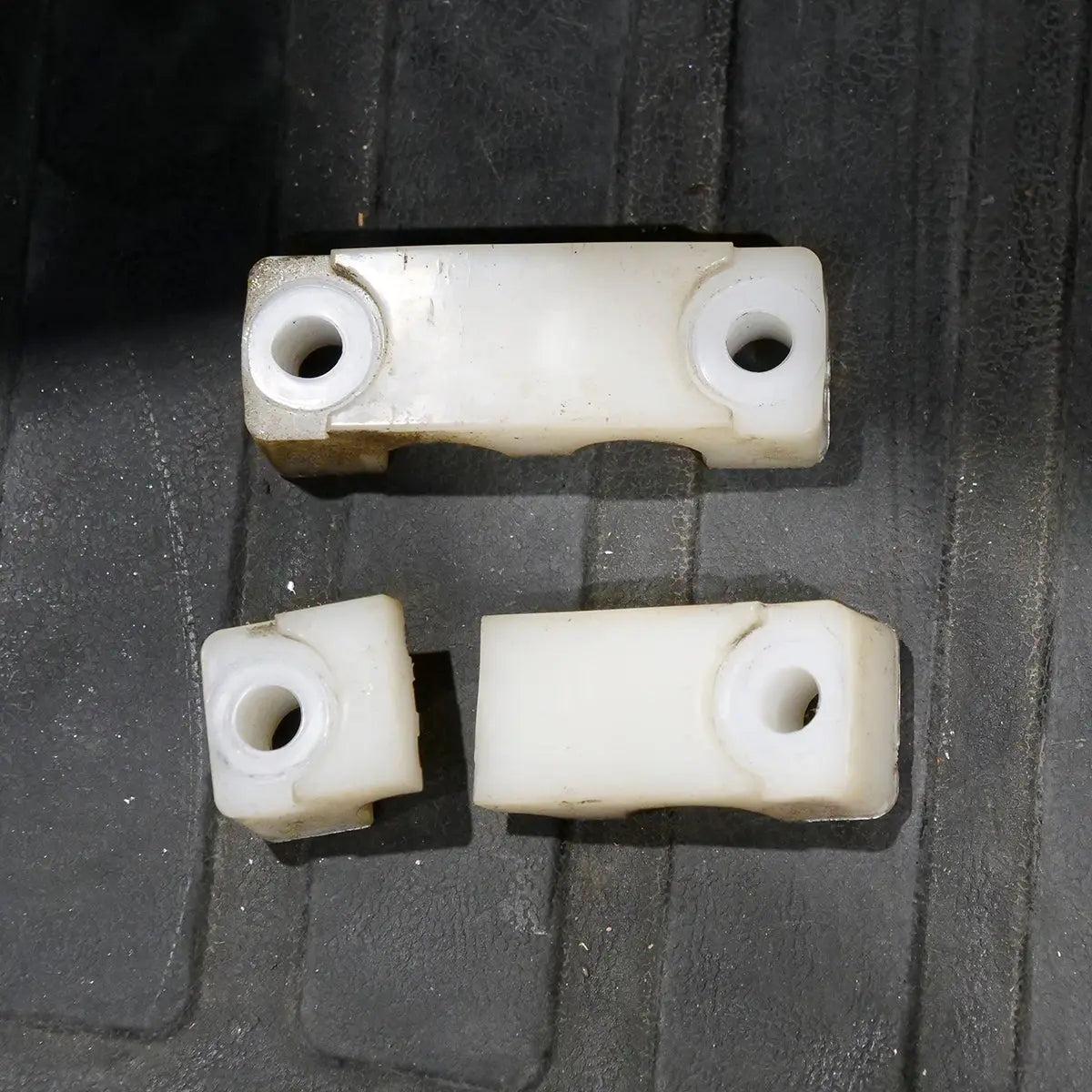 Hydraulic Line Hose Clamp - Toyota Forklift - OEM Toyota Part# 68654-36760-71 Pacific Performance Engineering